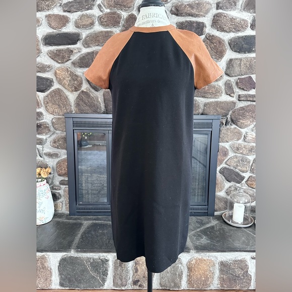 Ralph Lauren Dresses & Skirts - Ralph Lauren Black Label Silk Dress w/ Lambskin Sleeves - Size Large